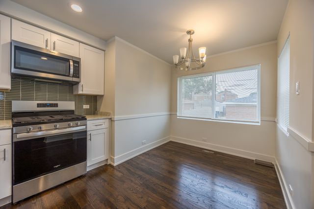 9407 S Indiana Avenue, Chicago, IL 60619