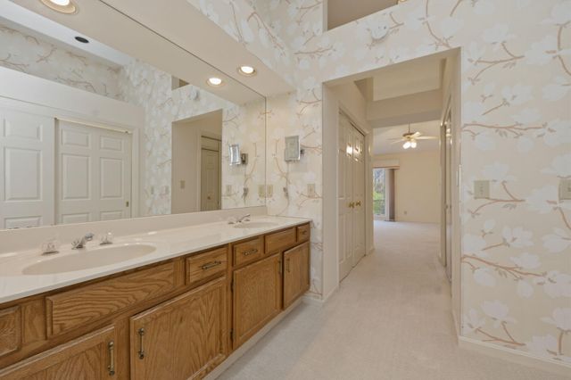 29 Fairway Drive, Southgate, KY 41071
