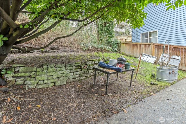 1537 15th Avenue SE, Seattle, WA 98144