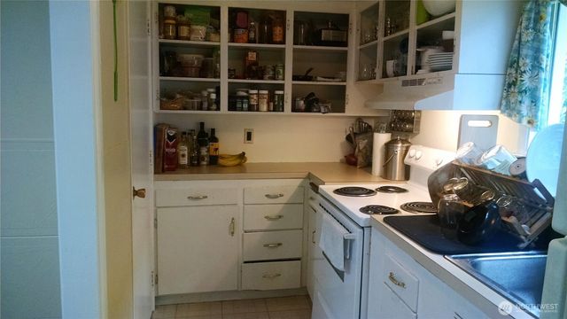 1537 15th Avenue SE, Seattle, WA 98144