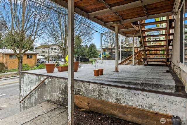 1537 15th Avenue SE, Seattle, WA 98144