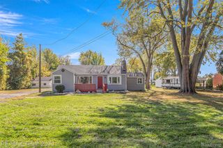 23608 Glenwood Street, Clinton Charter Township, MI 48035