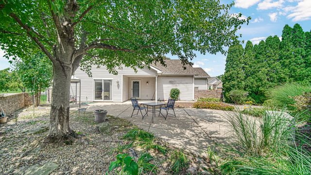 1592 Lilac Court, Hobart, IN 46342