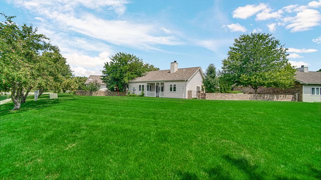 1592 Lilac Court, Hobart, IN 46342