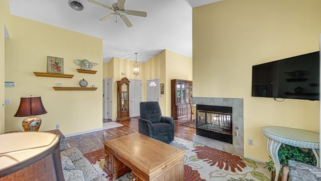 1592 Lilac Court, Hobart, IN 46342