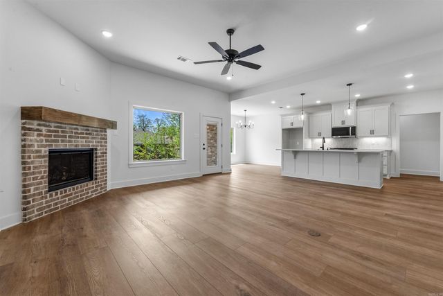 400 Forest Glen Cove, Jacksonville, AR 72076