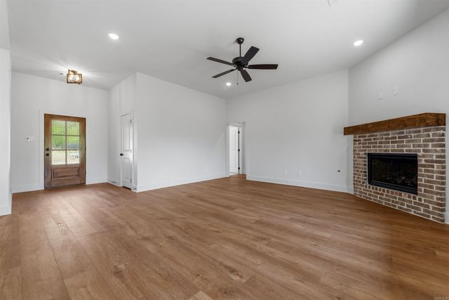 400 Forest Glen Cove, Jacksonville, AR 72076