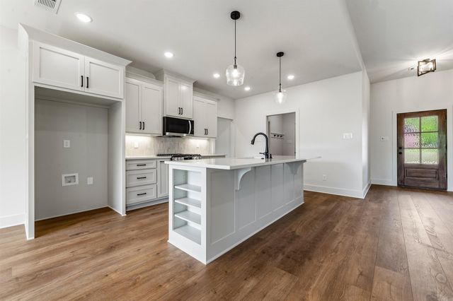 400 Forest Glen Cove, Jacksonville, AR 72076