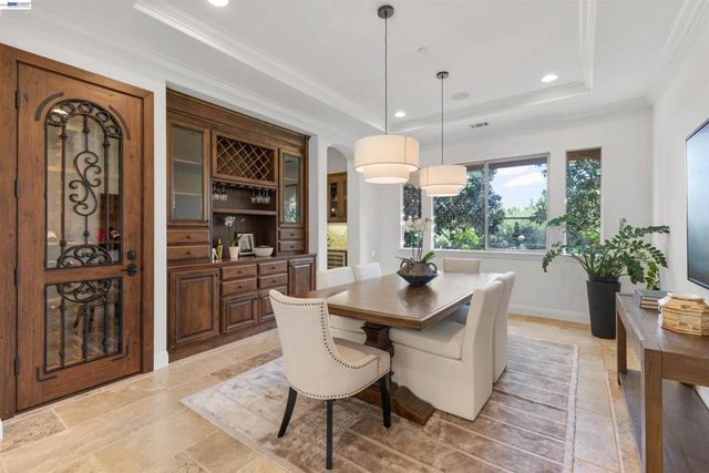 326 Golden Grass Dr, Alamo, CA 94507
