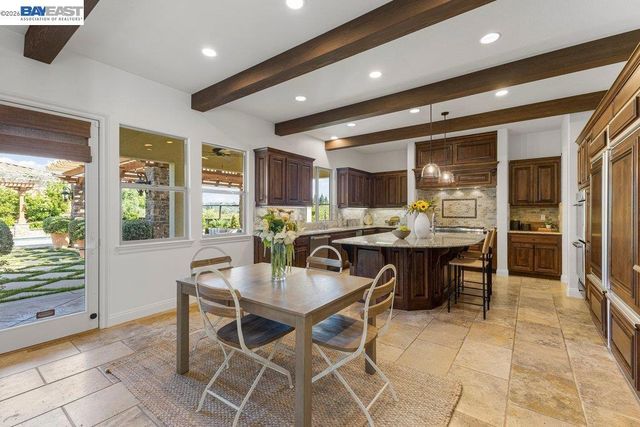 326 Golden Grass Dr, Alamo, CA 94507