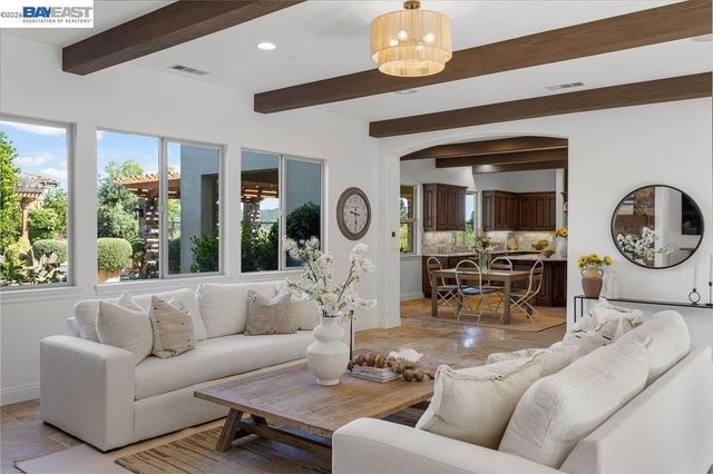 326 Golden Grass Dr, Alamo, CA 94507