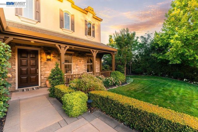 326 Golden Grass Dr, Alamo, CA 94507