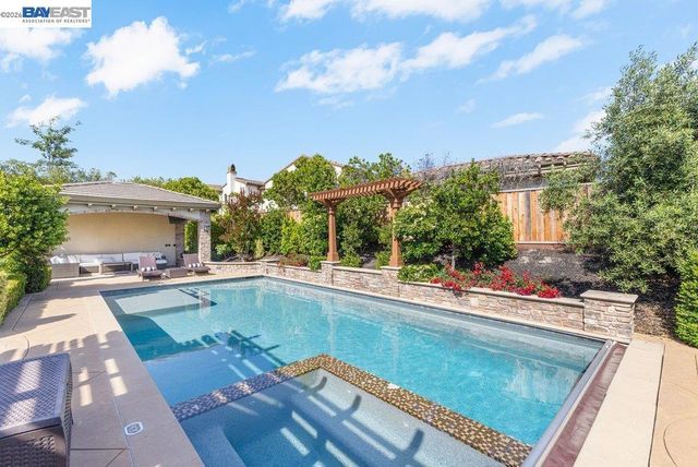 326 Golden Grass Dr, Alamo, CA 94507