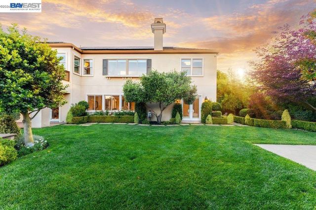 326 Golden Grass Dr, Alamo, CA 94507