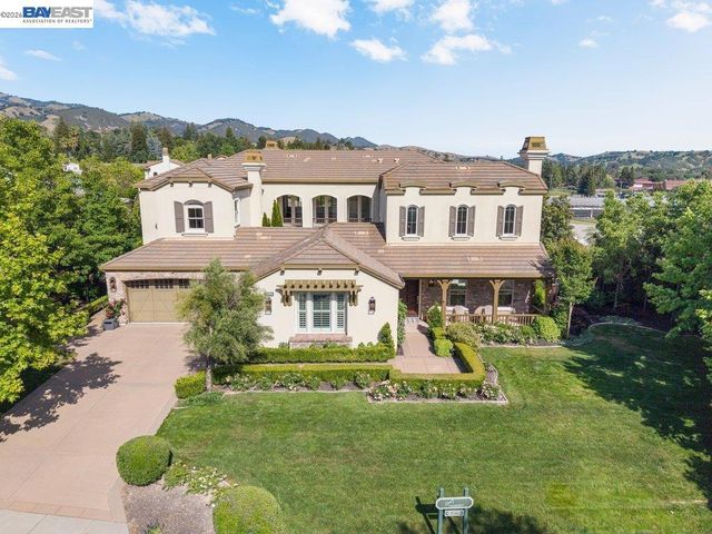 326 Golden Grass Dr, Alamo, CA 94507