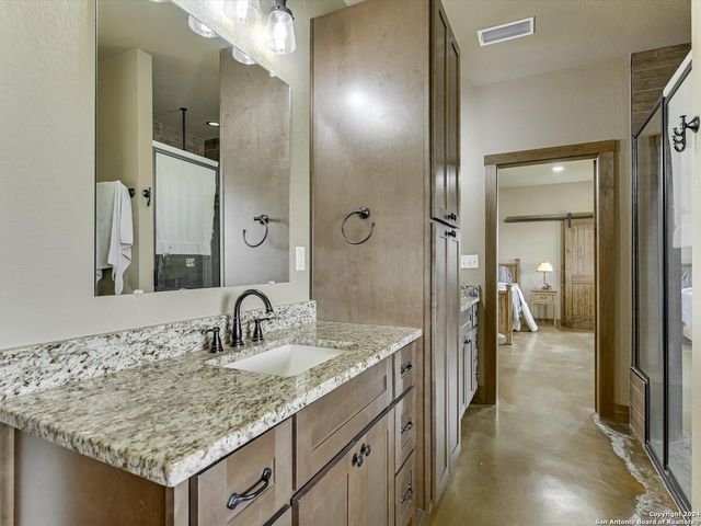 14325 fm 619, Coupland, TX 78615