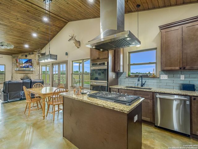 14325 fm 619, Coupland, TX 78615