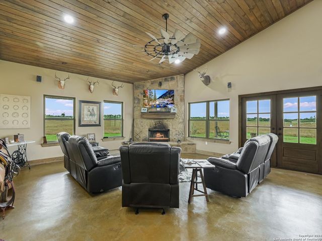 14325 fm 619, Coupland, TX 78615