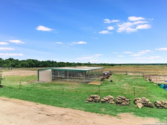 14325 fm 619, Coupland, TX 78615