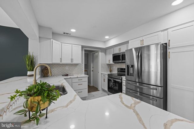 1106 PENNYPACKER LN, Bowie, MD 20716