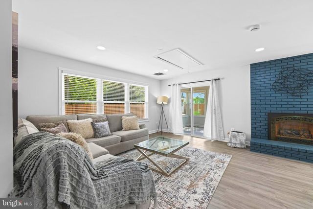 1106 PENNYPACKER LN, Bowie, MD 20716