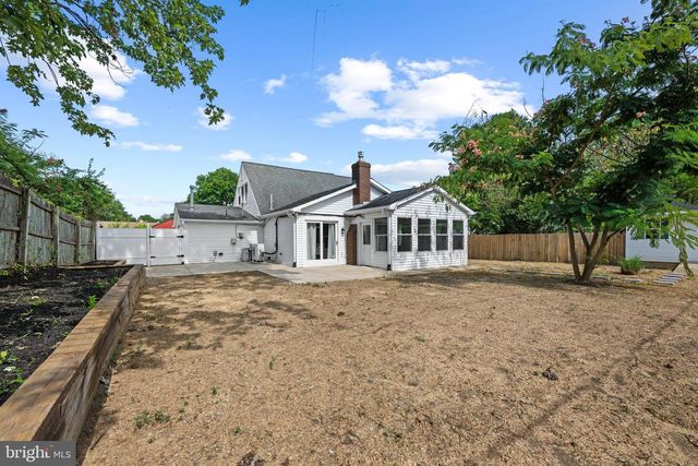 1106 PENNYPACKER LN, Bowie, MD 20716