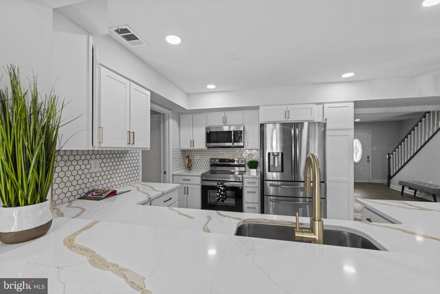 1106 PENNYPACKER LN, Bowie, MD 20716