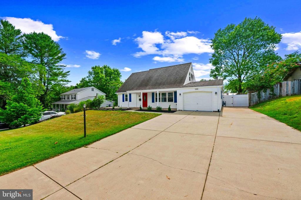 1106 PENNYPACKER LN, Bowie, MD 20716