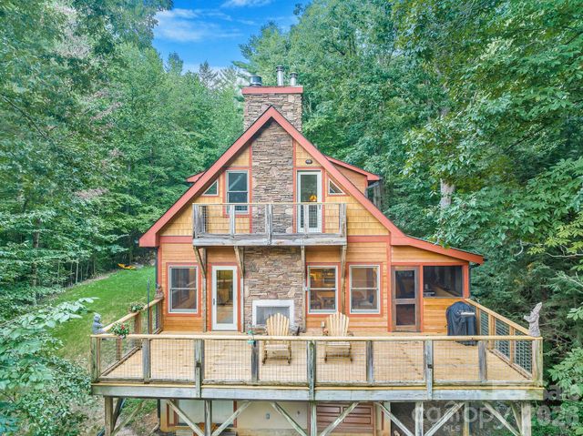 553 River Bend Drive, Mars Hill, NC 28754