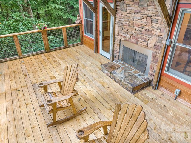 553 River Bend Drive, Mars Hill, NC 28754