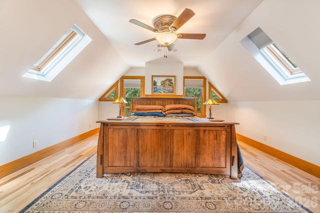 553 River Bend Drive, Mars Hill, NC 28754