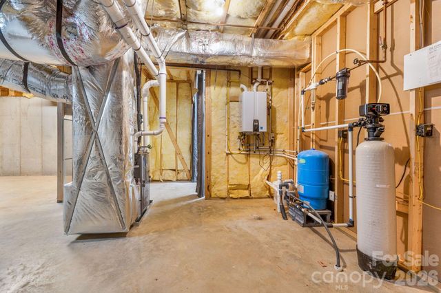 553 River Bend Drive, Mars Hill, NC 28754