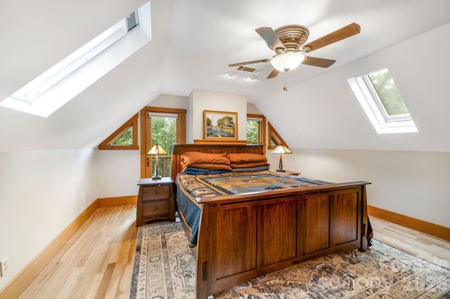 553 River Bend Drive, Mars Hill, NC 28754