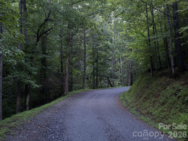 553 River Bend Drive, Mars Hill, NC 28754