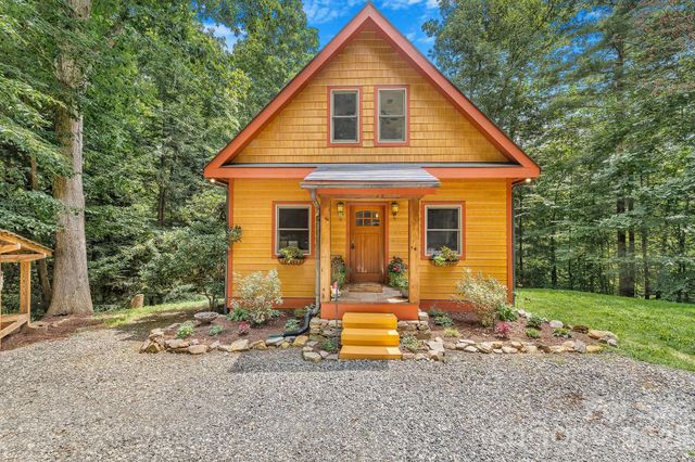 553 River Bend Drive, Mars Hill, NC 28754