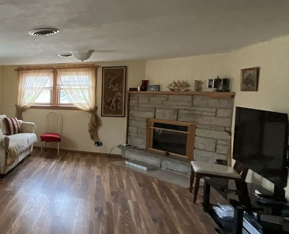 9226 Kilbourn Avenue, Skokie, IL 60076