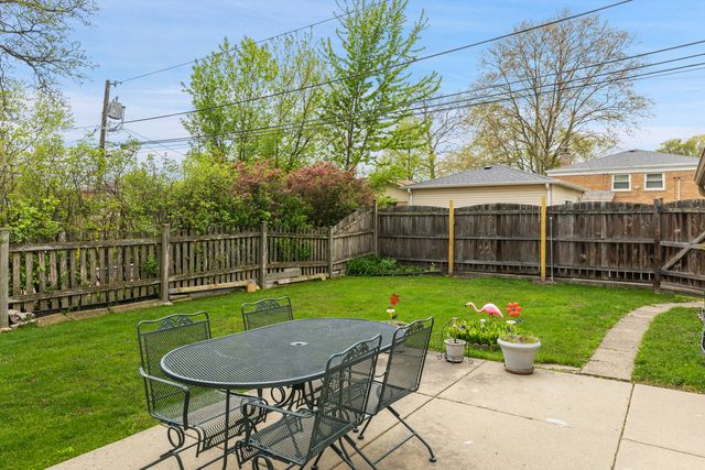 9226 Kilbourn Avenue, Skokie, IL 60076