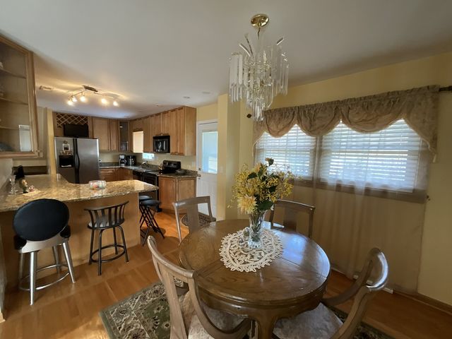 9226 Kilbourn Avenue, Skokie, IL 60076