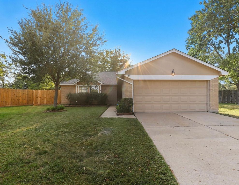 Image 1 of property listing at 20919 Union Park Drive, Katy, TX 77450