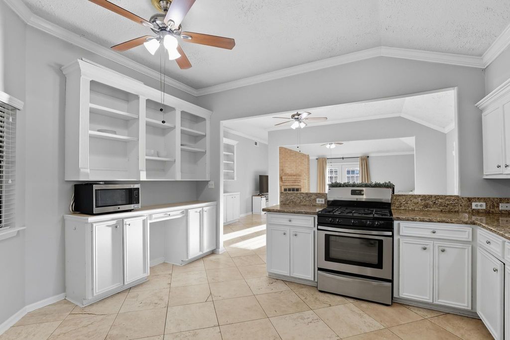 Image 10 of property listing at 20919 Union Park Drive, Katy, TX 77450