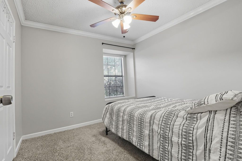 Image 12 of property listing at 20919 Union Park Drive, Katy, TX 77450