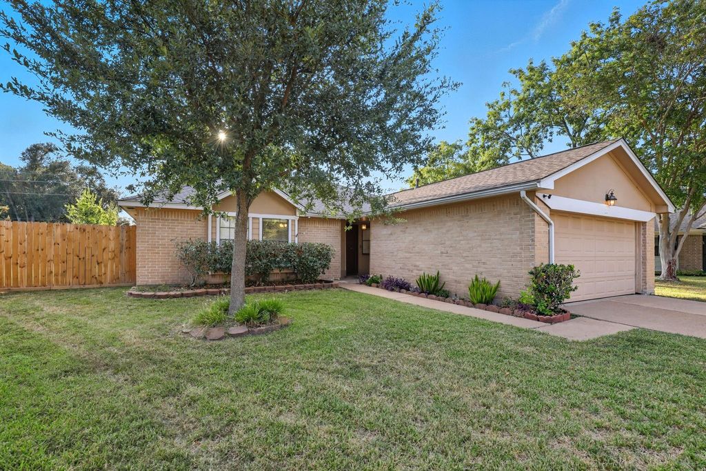 Image 2 of property listing at 20919 Union Park Drive, Katy, TX 77450