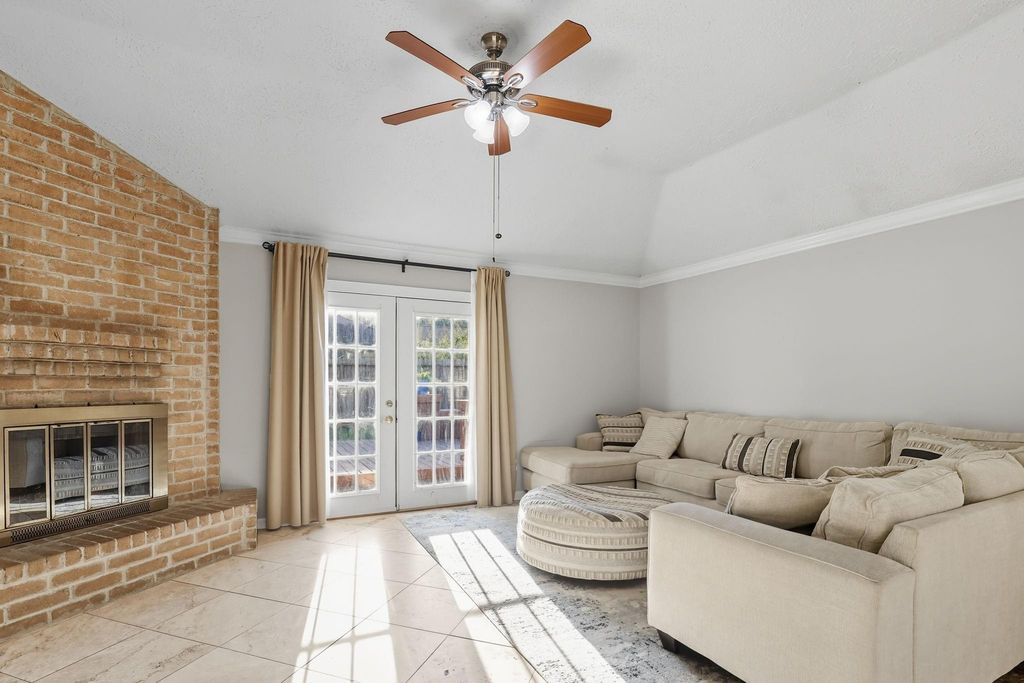 Image 3 of property listing at 20919 Union Park Drive, Katy, TX 77450