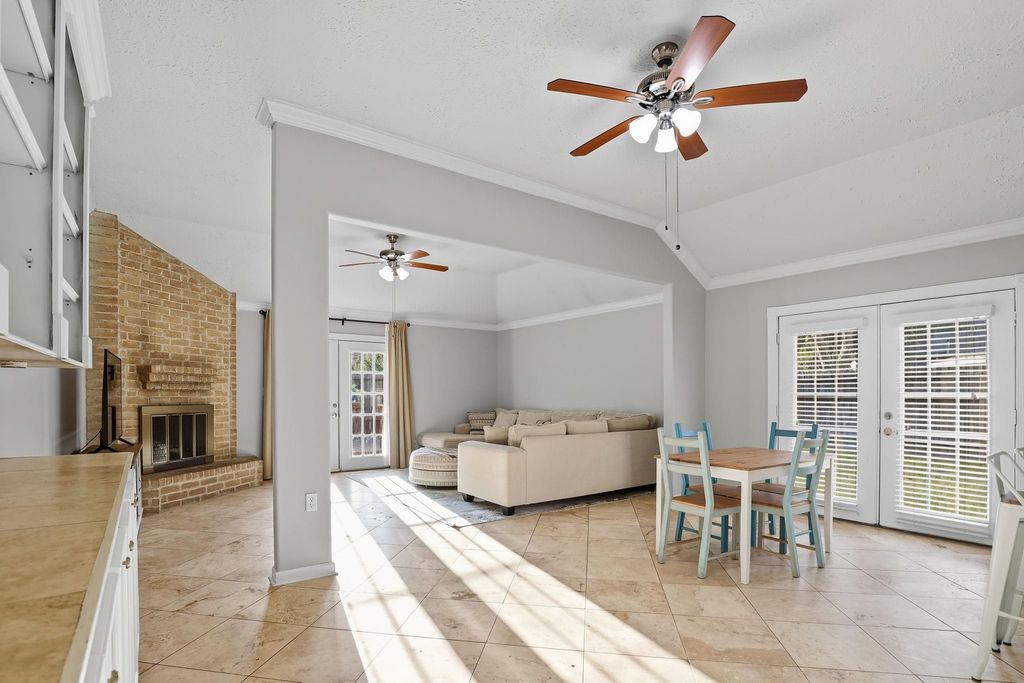 Image 6 of property listing at 20919 Union Park Drive, Katy, TX 77450