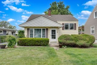 768 S Spring Road, Elmhurst, IL 60126