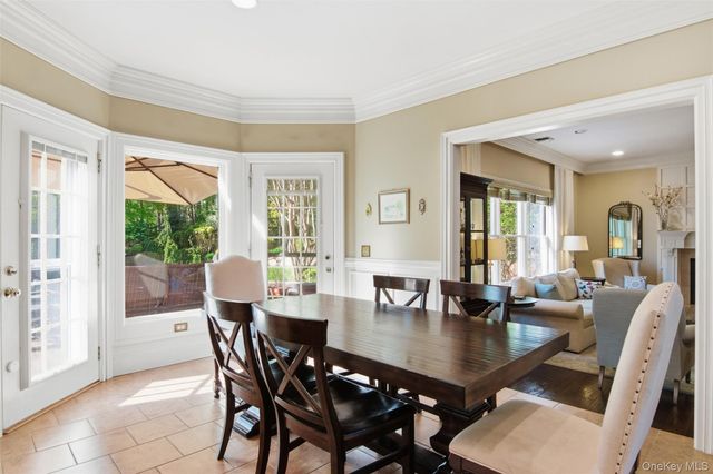 50 Cobbler Lane, Setauket, NY 11733
