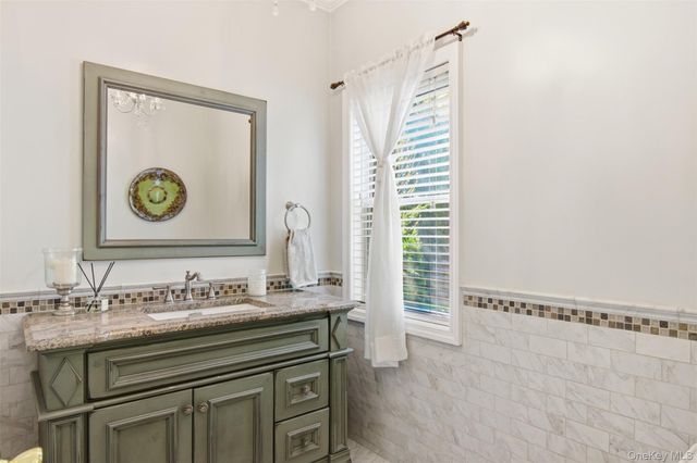 50 Cobbler Lane, Setauket, NY 11733