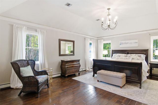50 Cobbler Lane, Setauket, NY 11733