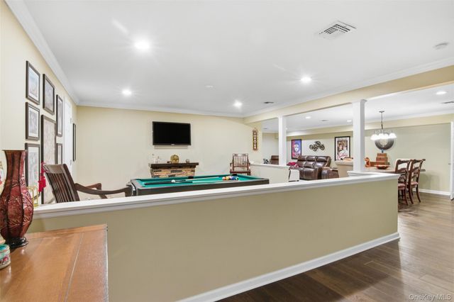 50 Cobbler Lane, Setauket, NY 11733