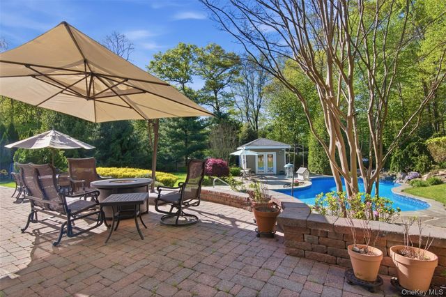 50 Cobbler Lane, Setauket, NY 11733